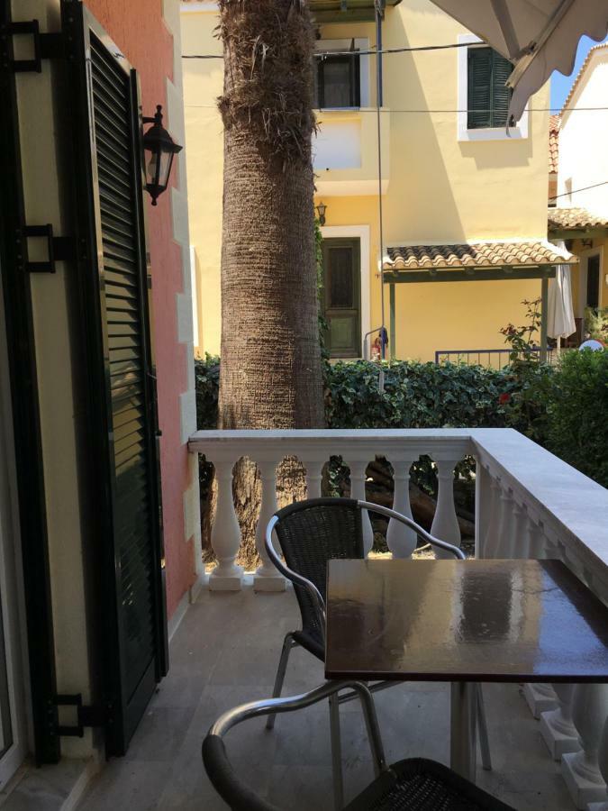 Marili Downstairs Apartments Roda  Exterior foto